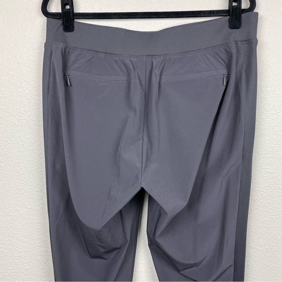 ATHLETA Women's 12 Brooklyn Ankle Pants Green Athleisure Activewear Casual Gym - Picture 13 of 13